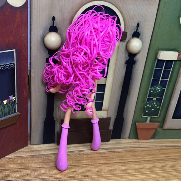 Lalaloopsy Little Doll and Storage Cabinet - Picture 6 of 6